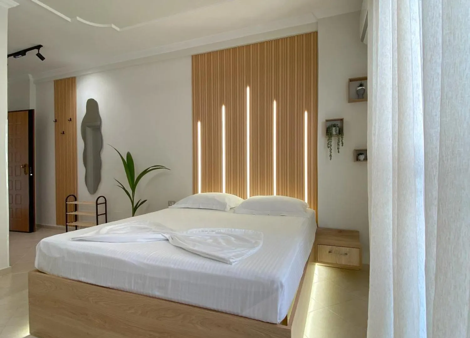 Apartament In Uje I Ftohte Vlore